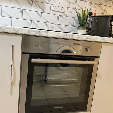 Modern 1 Bed Apartment In The City Centre Of ダービー エクステリア 写真