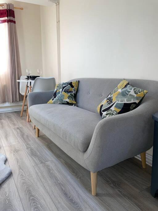 Modern 1 Bed Apartment In The City Centre Of ダービー エクステリア 写真