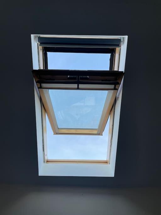 Modern 1 Bed Apartment In The City Centre Of ダービー エクステリア 写真